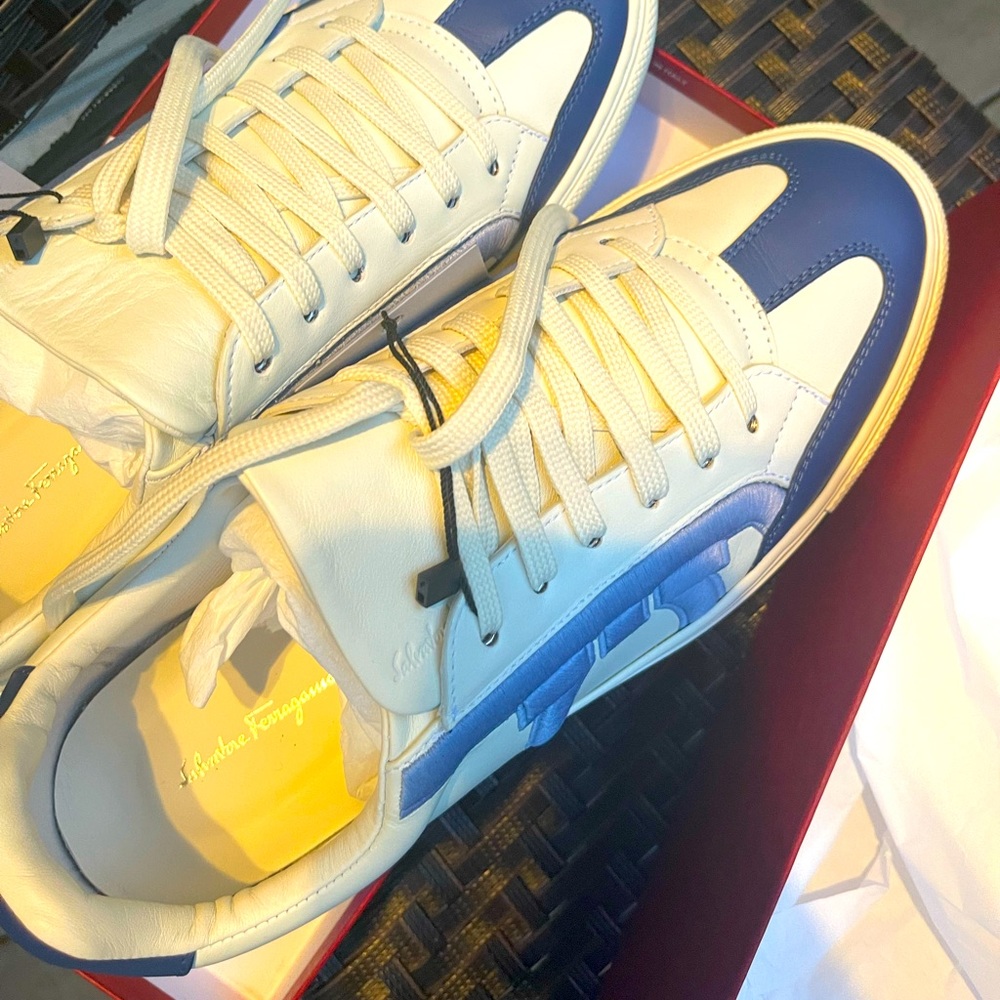 Women Salvatore Ferragamo Nicla Sneakers(NEW). Size 41